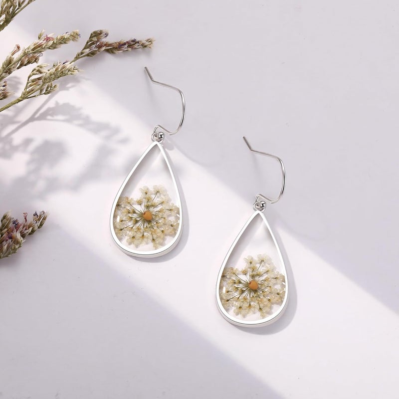 AUNTESIGN Store Forget-Me-Not and Queen Anne's Lace Pressed Wildflower Earrings | Pressed Flower Earrings | Handmade Drop and Dangle Earrings | Gift for Woman - Image 2
